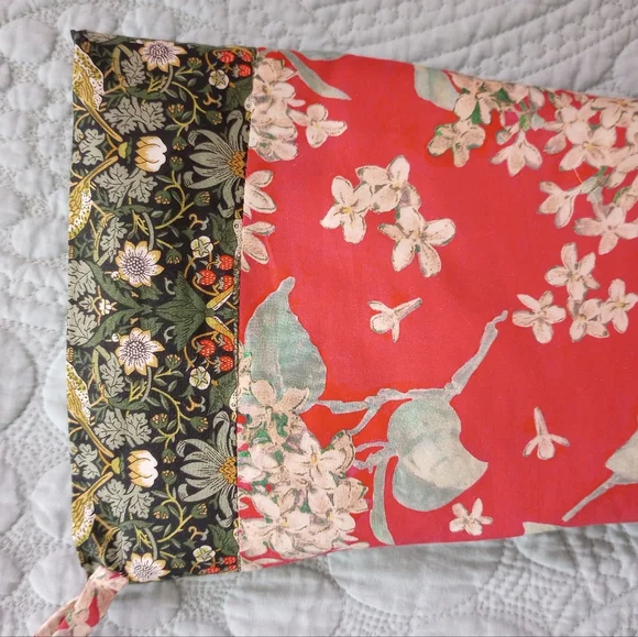 Liberty of London Art Fabric Christmas Stocking Strawberry Thief - Picture 9 of 11